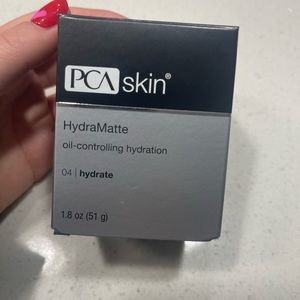 PCA SKIN NEW HYDRAMATTE MOISTURIZER